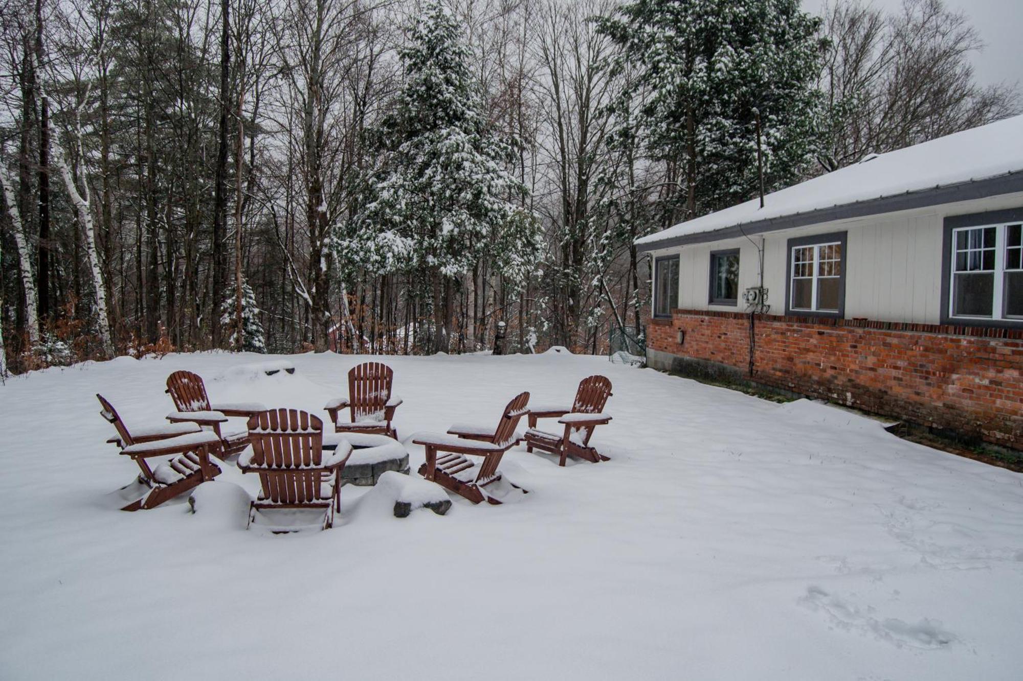 Birch House: Cozy Cabin 5 Min From Okemo 러들로 외부 사진